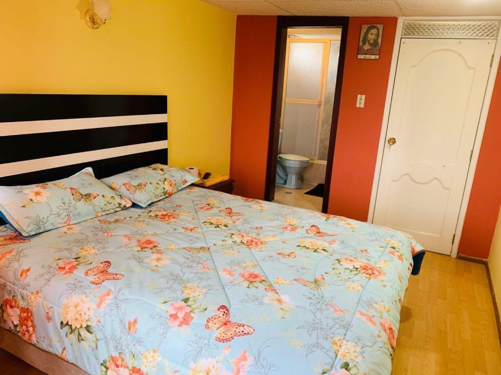 Hostal Rosita Latacunga Esterno foto